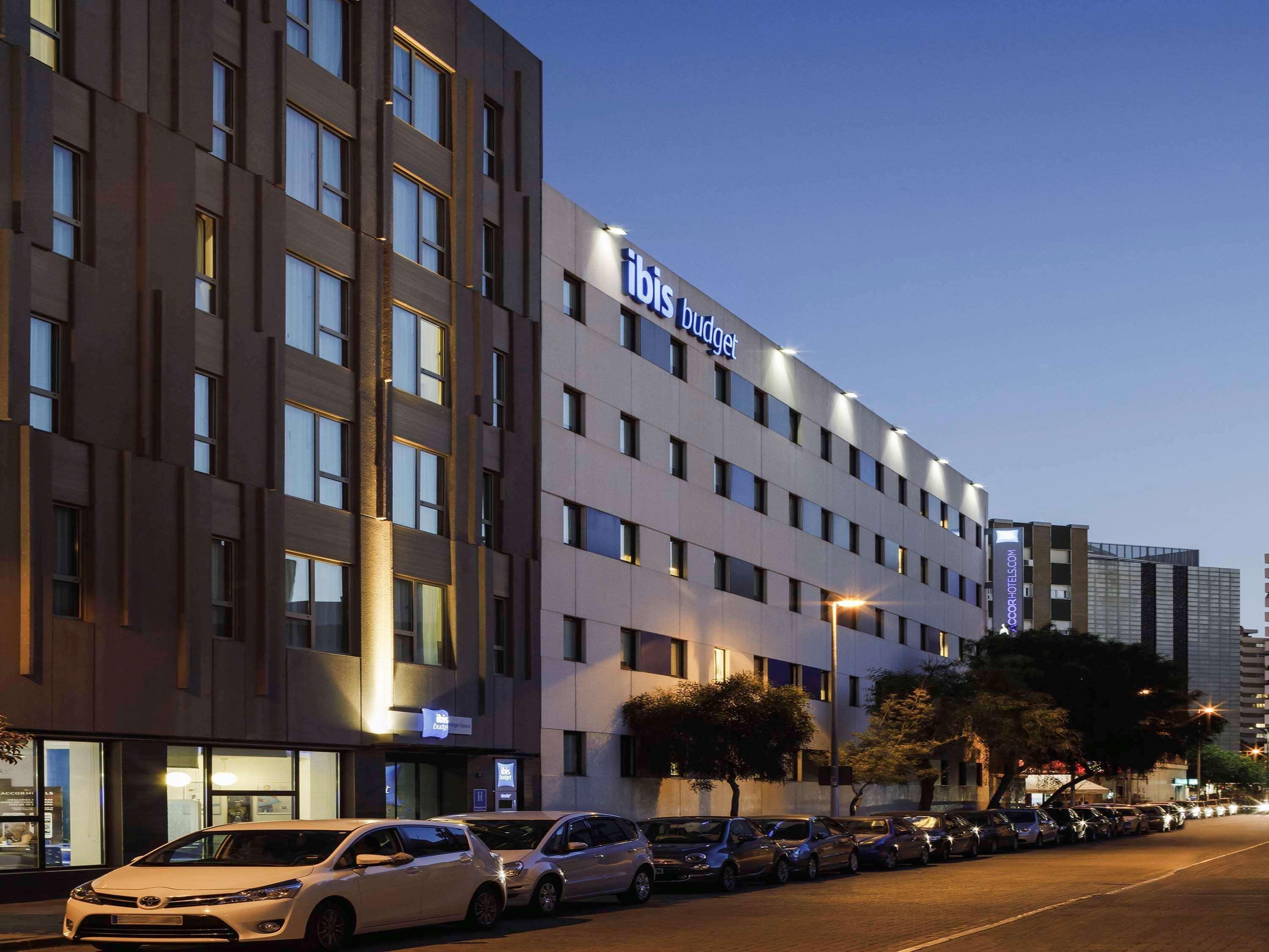 Ibis Budget Málaga Centro Esterno foto